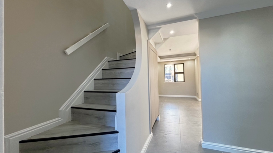  Bedroom Property for Sale in Westridge Western Cape